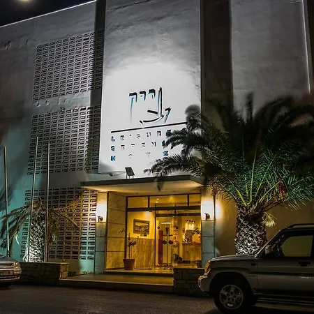 Hotel Karystion 2*