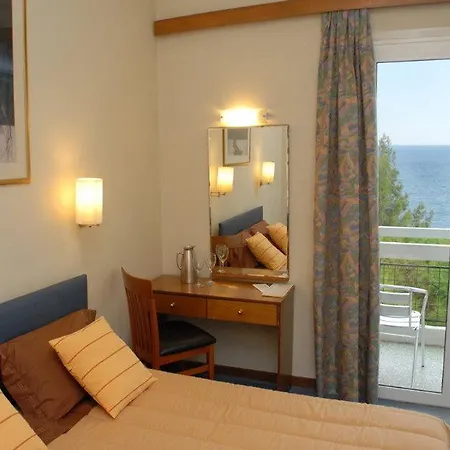 Hotel Karystion 2*