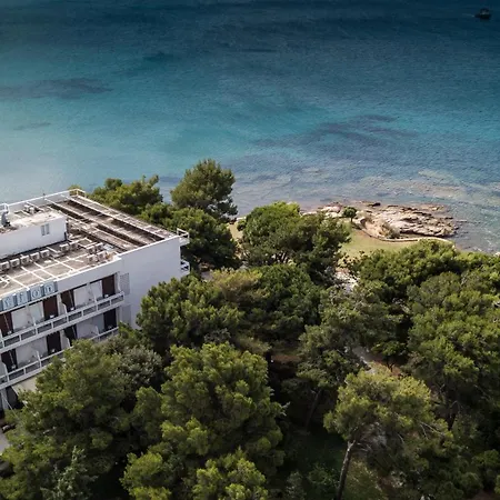 Karystion Hotel 2*