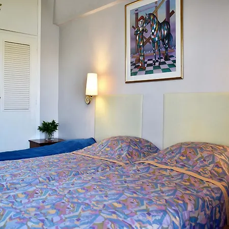 Karystion Hotel 2*